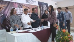 Entrega el ICATSIN certificados a instructores y jefes de capacitación