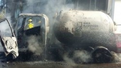 Siete lesionados graves por incendio de pipa en Tonalá