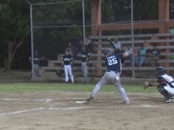 Con refuerzos abre la semifinal de la Nocturna