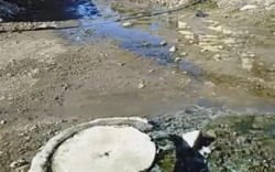 Fétidos olores provoca fuga de drenaje.