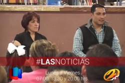 Omar Guillén entrega becas a estudiantes