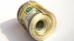 El dólar supera los 19.00 pesos en bancos capitalinos