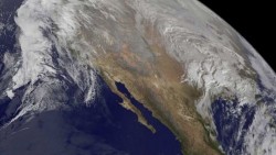 Megatormenta se desplaza al noreste de EU