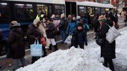 El este de EU enfrenta las secuelas de histórica tormenta; 30 muertos