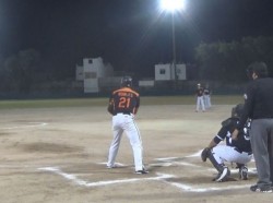 Padres a la final de la Nocturna sobre JAPAC