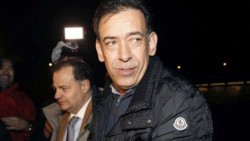 Humberto Moreira recoge su pasaporte en la Audiencia Nacional de España
