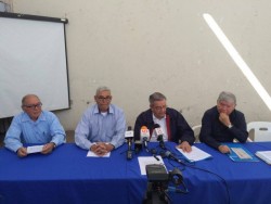 Integrantes de Acción Nacional en contra de Cuén Ojeda