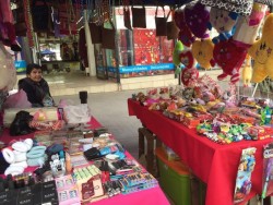 Vendedores ambulantes se instalan sobre Ángel Flores, aseguran bajas ventas por remodelación de la Obregón
