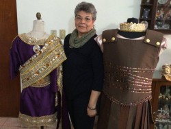 Listo el vestuario del Rey y Príncipe de la Alegría