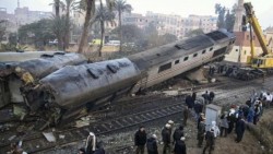 Vuelca tren en Egipto y deja al menos 70 heridos