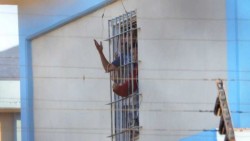Identifican a 20 de los 52 muertos del penal de Topo Chico