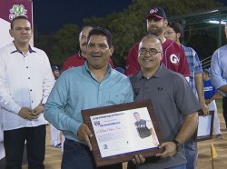 Honores para Juan Manuel Ley y Mario Luna