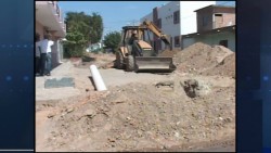 Vecinos de la Sánchez Celis se manifiestan por obra de pavimentación que no terminan