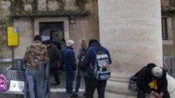Vaticano abre consultorio médico para personas en situación de calle