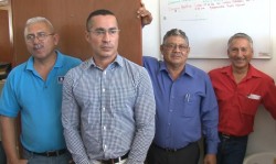 Maestros que trabajan bajo protesta, anunciaron paros escalonados.