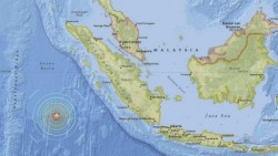 Escenas de miedo en Indonesia por terremoto; suspenden alerta de tsunami