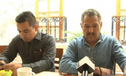 Maestros cesados por no presentar evaluación docente, manifiestan su inconformidad.