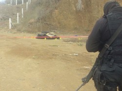 Encuentran dos cuerpos embolsados en la carretera México 15.