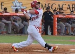 Esteban Quiroz se queda con "Novato del Año"