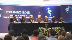 Rector preside Feria del Libro de Mazatlán 2016.