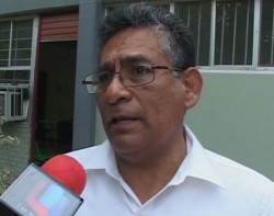 Se acatarán disposiciones de la SEP en el caso de maestros cesados.