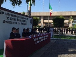 Conmemora el 210 aniversario del natalicio de Benito Juárez