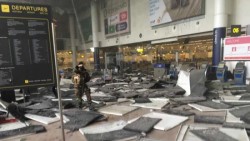 Ataques terroristas en Bélgica dejan más de 30 muertos.