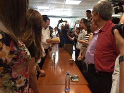 Jesus Estrada Ferreiro se registra como candidato a la gubernatura por MORENA