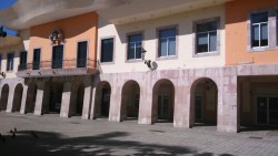 Cierran oficinas del Ayuntamiento, trabajadores regresan hasta el lunes.