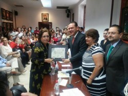 Cabildo de Culiacán otorga el premio a la Mujer Culiacanense a Bladilena Ahumada
