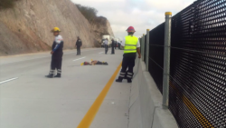 Muere hombre al ser atropellado por auto-fantasma