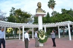 Celebran aniversario luctuoso del General Ángel Flores.