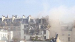 Explosión de gas en París deja cinco lesionados