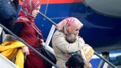 Llega a Alemania grupo de refugiados sirios