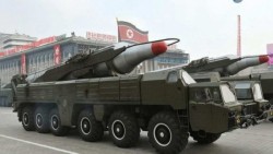 Corea del Norte despliega potente misil de medio alcance