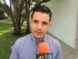 Isaac Aranguré candidato independiente va por el distrito 21