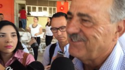 Investigan caso donde maestra descendió a una alumna de tercer a segundo grado