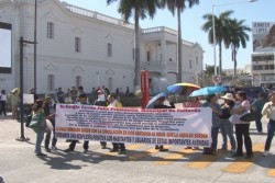Manifestantes cierran circulación de la Obregón