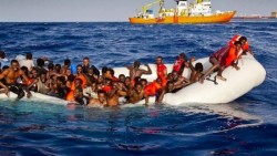 500 personas habrían muerto en un naufragio entre Libia e Italia