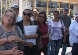 Maestros Jubilados ganan demanda a la SEPDES, pero ¡no les pagan!