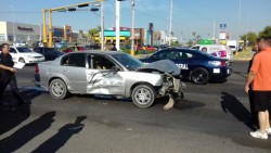 Carambola deja tres lesionados en la salida norte de Mazatlán.