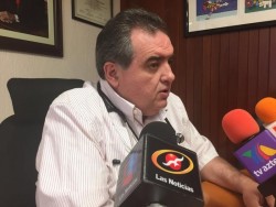 Seguro Popular absorberá gastos de atención médica de siameses
