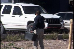 Abandonan cuerpos en pleno patio de la Comandancia de Policía de Guaymas