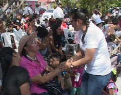 Candidatos del PAS y Movimiento Ciudadano, festejan a niños en su día.