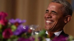 El presidente de EU, Barack Obama encabeza su última cena con corresponsales