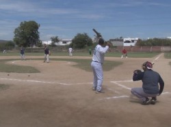 Distinción a dos pioneros en el Softbol CCVU