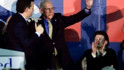 Padre de Ted Cruz estuvo junto al asesino de Kennedy: Trump