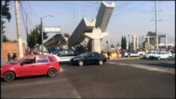 Caen 'ballenas' de obras del Tren México-Toluca