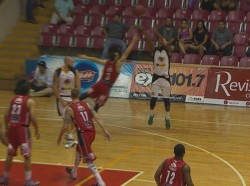 Caballeros se refuerza con Joe Chapman