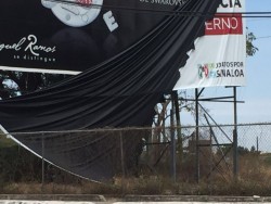 Queman y destruyen propaganda de Quirino Ordaz